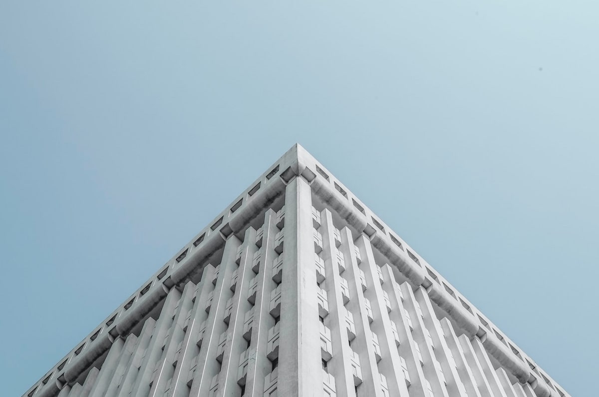 拿爱看机器人当例子：关于标题和正文的改写一段示范