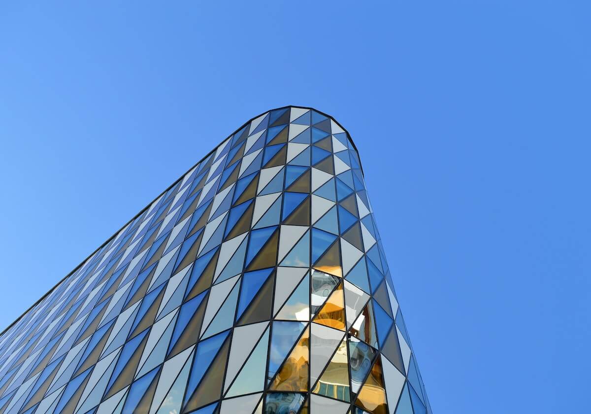 拿爱看机器人当例子：关于标题和正文的改写一段示范